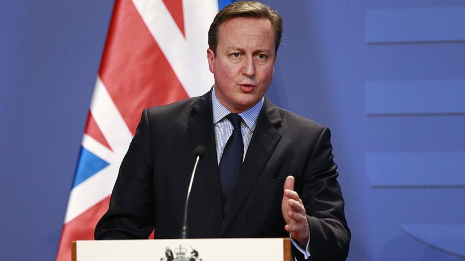 İngiltere Dışişleri Bakanı Cameron: “İsrail’e Yönelik Saldırı İran İçin ‘Çifte Yenilgi’ İle Sonuçlandı”