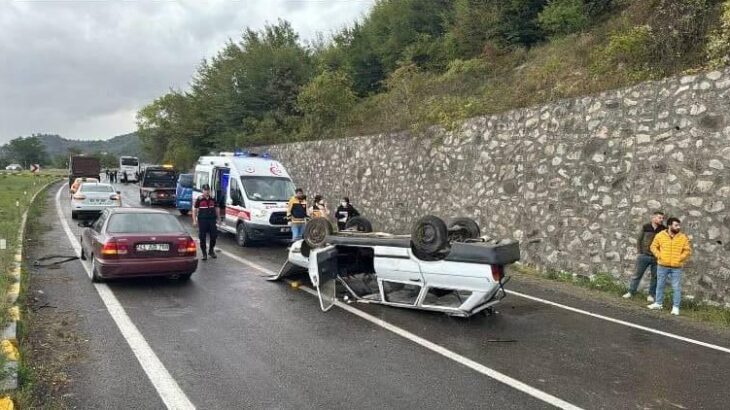 Yolcu otobüsüne çarpan otomobildeki çocuk öldü