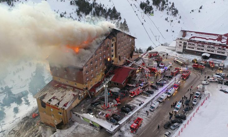 Oteldeki yangın faciası soruşturmasında 2 kişi tutuklandı