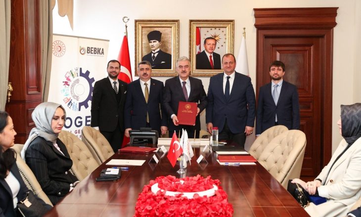 Tarihi imza! Üç önemli proje hayata geçiyor