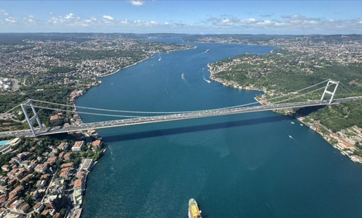 İstanbul Boğazı’nda gemi trafiği yeniden açıldı