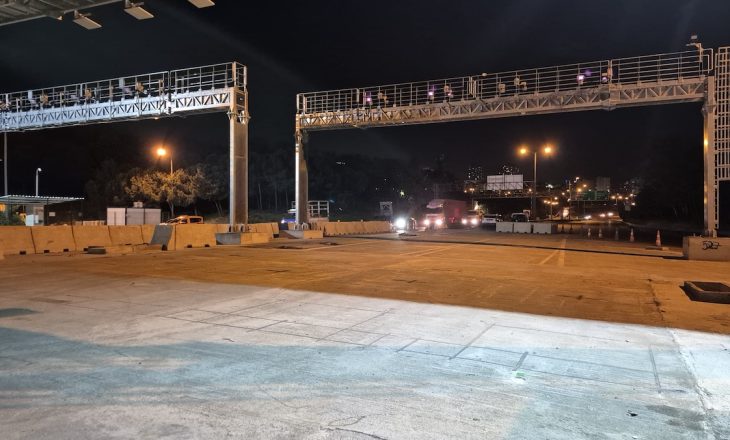 Avcılar gişeleri çalışma nedeniyle araç trafiğine kapatıldı