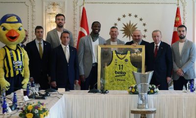 Cumhurbaşkanı Erdoğan, THY Avrupa Ligi şampiyonu Fenerbahçe Beko takımını kabul etti