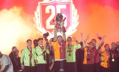 Şampiyon Galatasaray, kupasını Yenikapı’da aldı